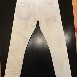 John Elliot The Cast 2 Skittles